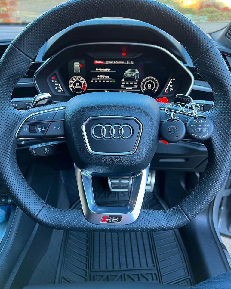 Audi RSQ3 Tracker Dash view of an audi RSQ3
