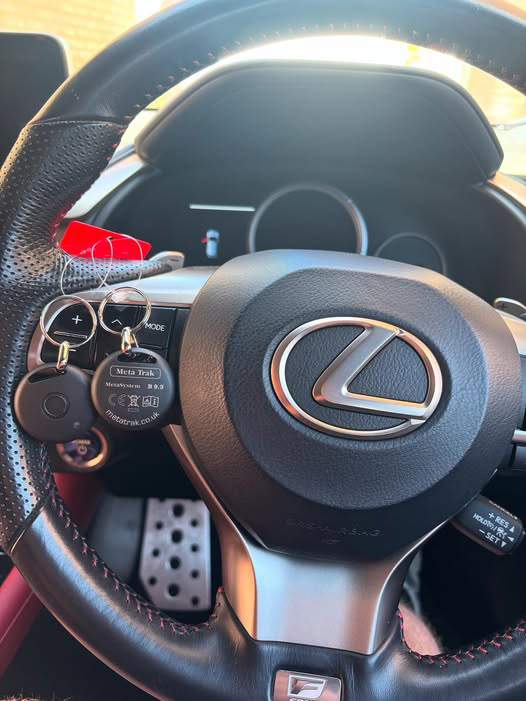 Lexus dash